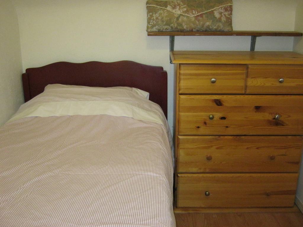 Kelowna Okanagan Lake Hostel Oda fotoğraf