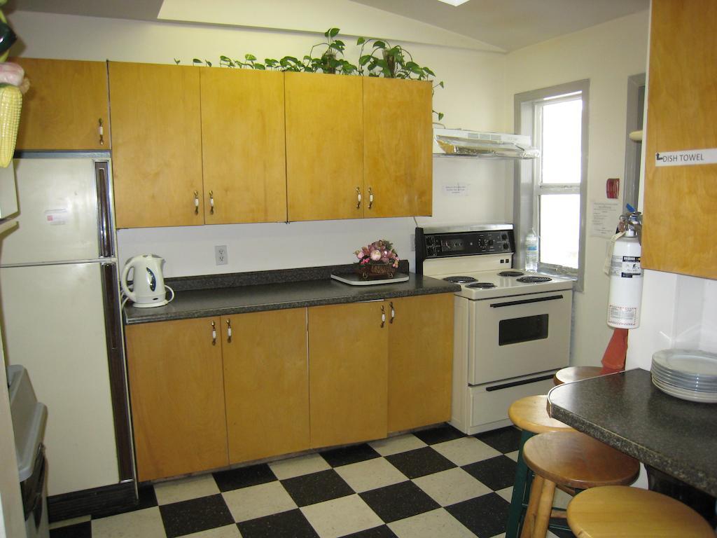 Kelowna Okanagan Lake Hostel Dış mekan fotoğraf