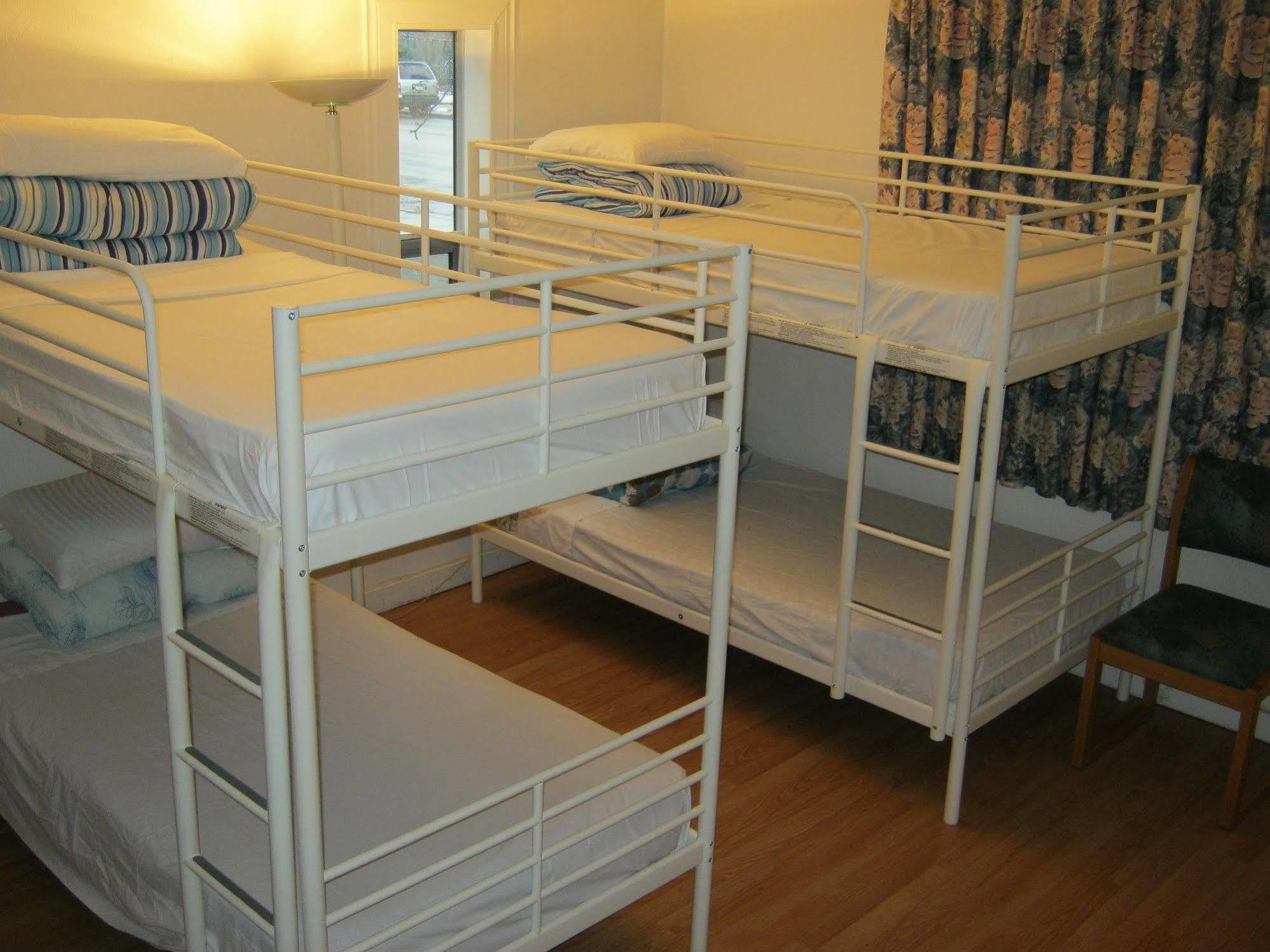 Kelowna Okanagan Lake Hostel Dış mekan fotoğraf