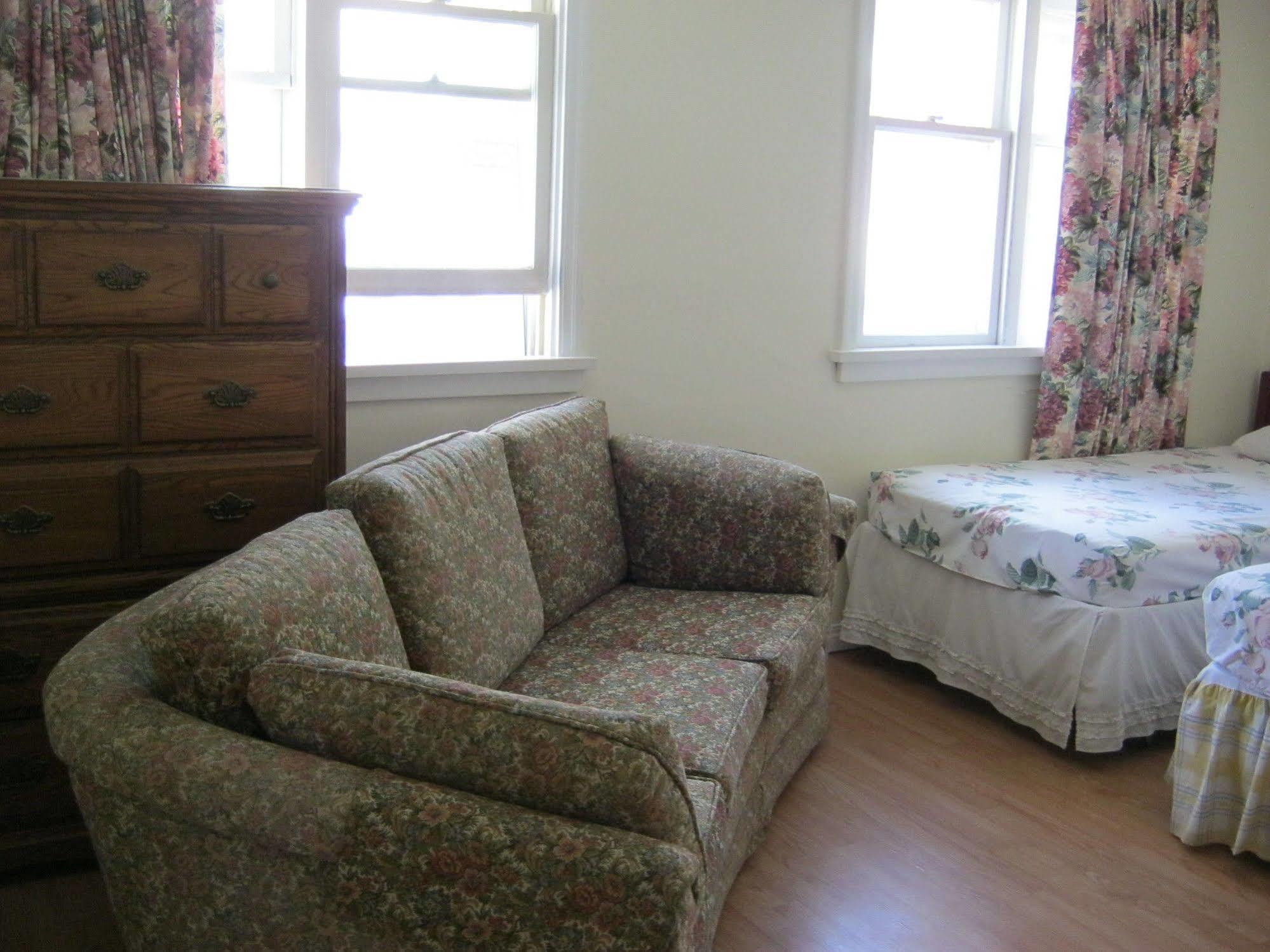Kelowna Okanagan Lake Hostel Dış mekan fotoğraf